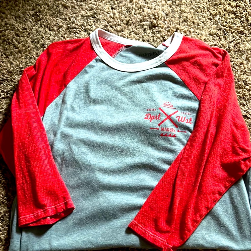 Departwest. Mens medium